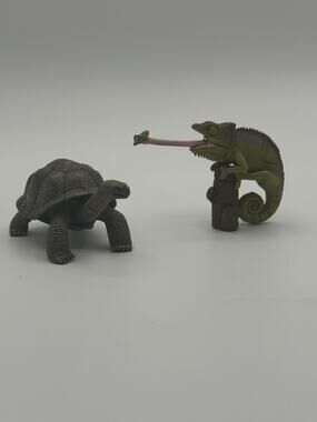 4D Master Chameleon and Tortoise 3D Puzzle Figurine Set HTF Complete